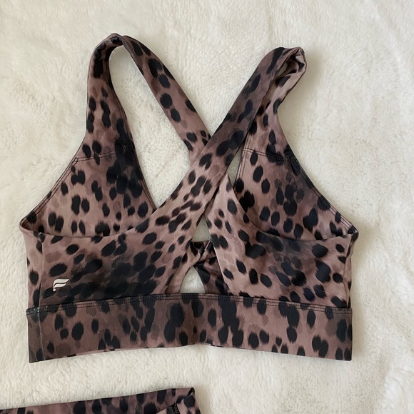Fabletics leopard spotted powerhold workout leggings bra set - Picture 8 of 11